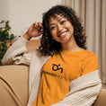 Load image into Gallery viewer, Women's Relaxed T-Shirt Onward Motion