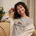 Load image into Gallery viewer, Women's Relaxed T-Shirt Onward Motion