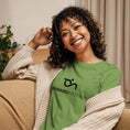 Load image into Gallery viewer, Women's Relaxed T-Shirt Onward Motion